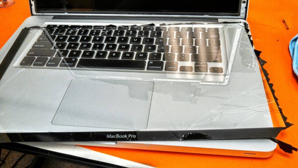 Fixing a Broken MacBook Pro Screen: The Easy Way